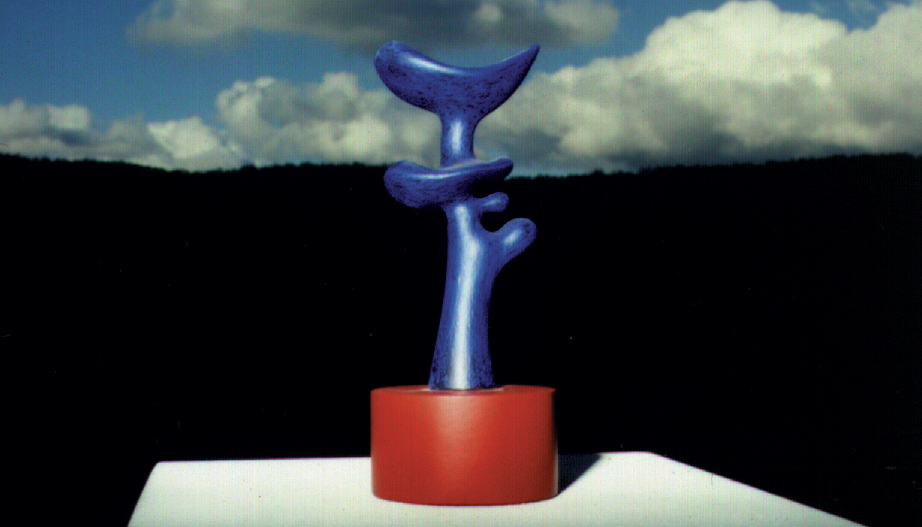 Blue Tree, 1998, sculpture by Adrian Mauriks.