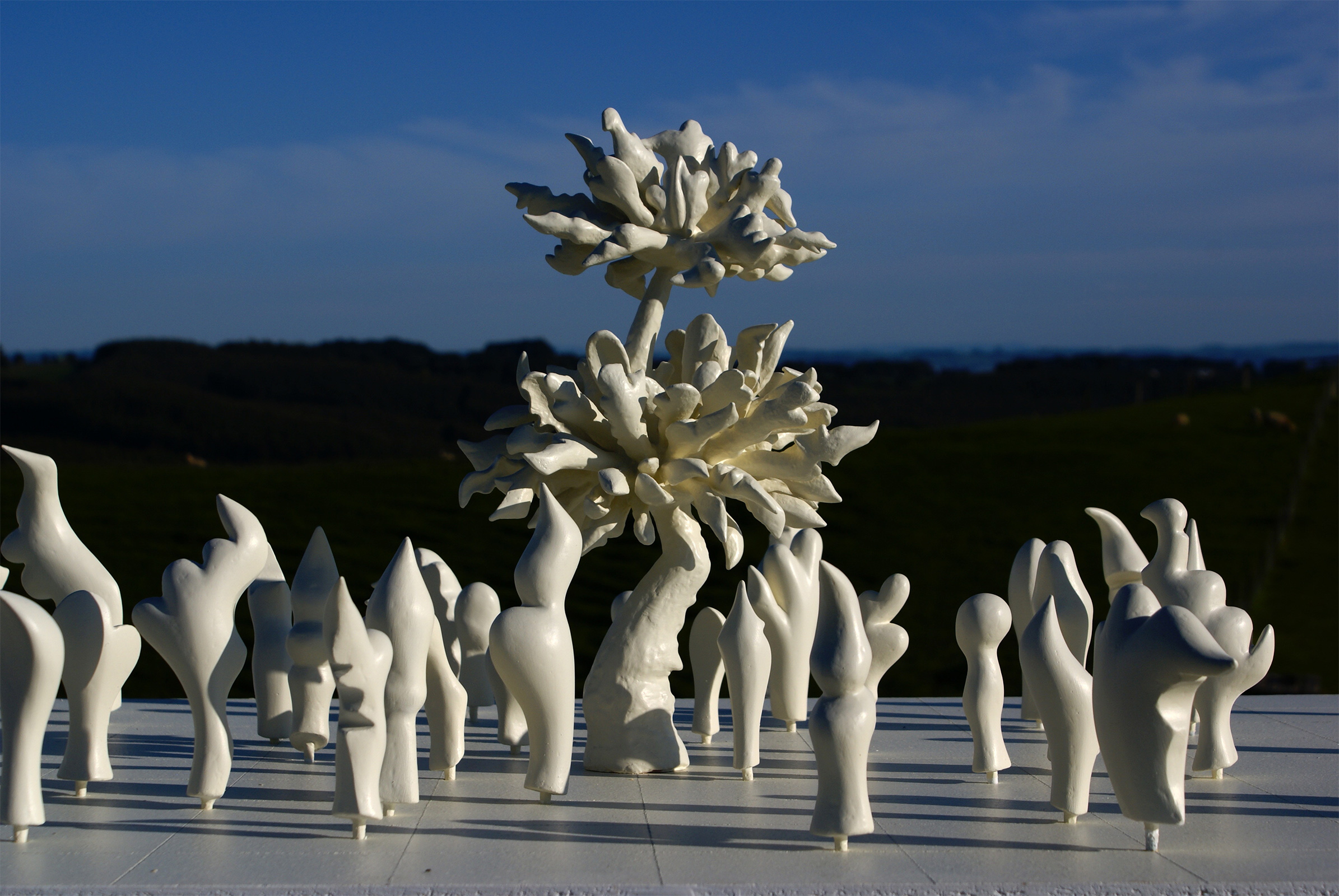 Crowd, 2013 sculpture by Adrian Mauriks.