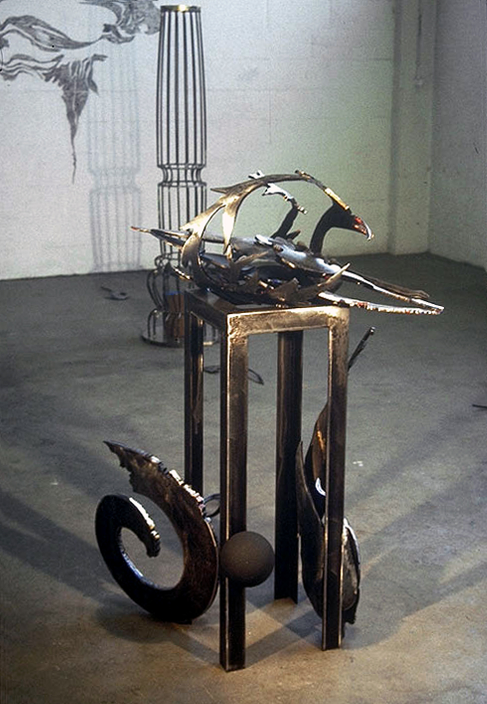Opus 37, 1997, sculpture by Adrian Mauriks.